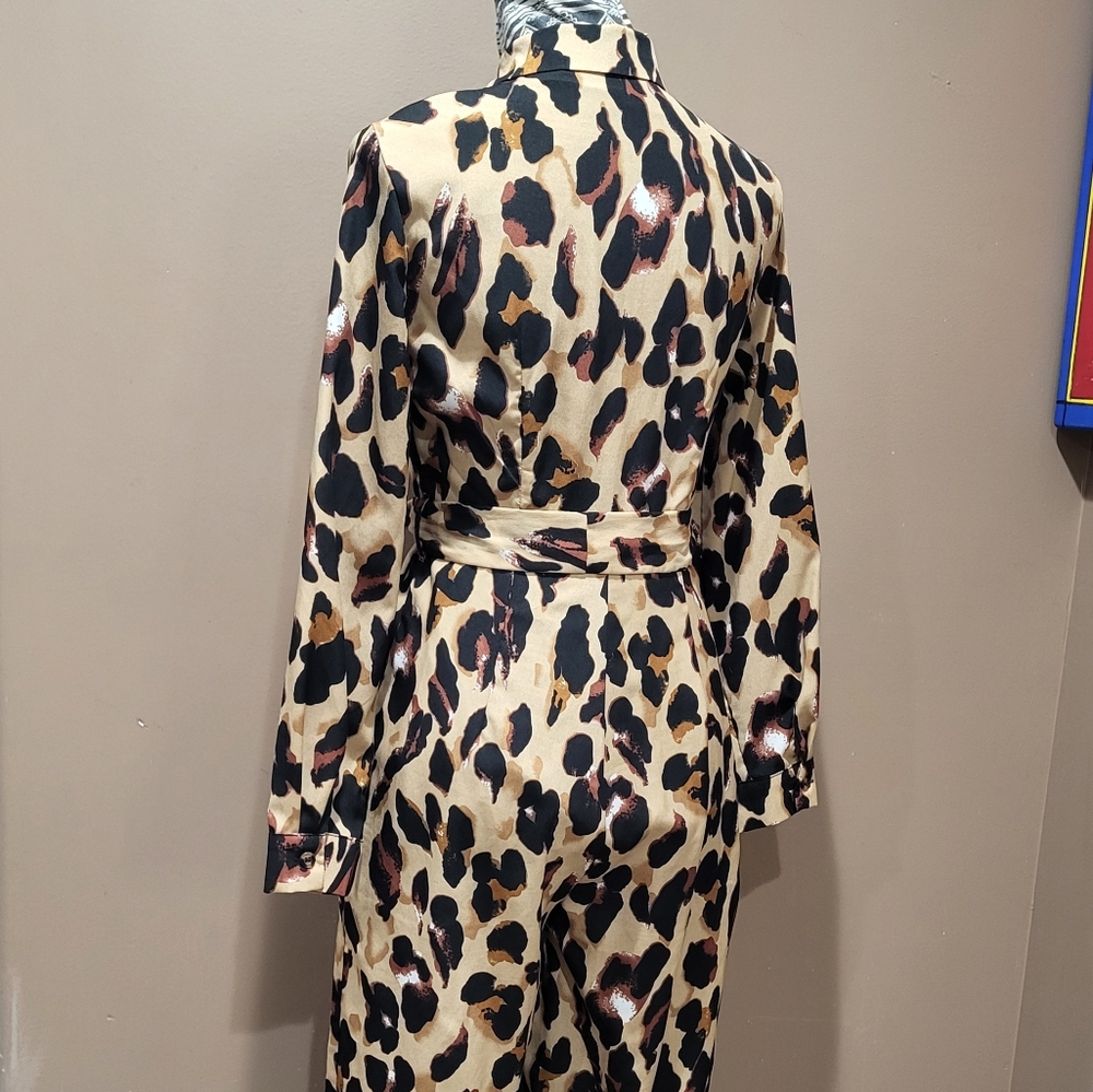 Leopard Print Long Sleeve Button Up Jumpsuit sz S - Picture 11 of 12